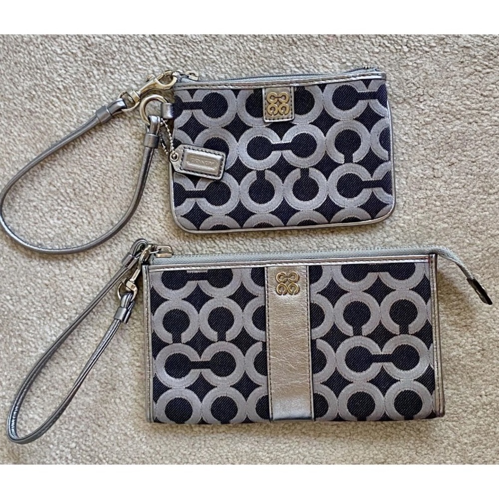 NEW SET OF TWO 2 COACH WRISTLETS WALLETS CLUTCH SILVER BLACK OP ART JULIA NWOT